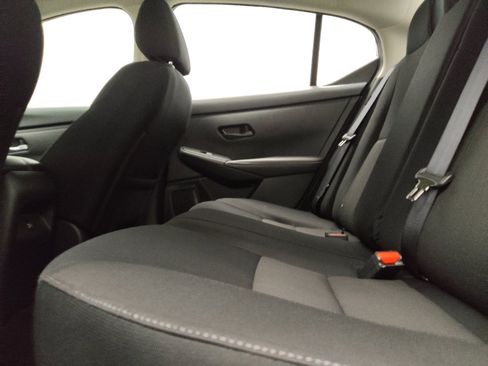 Used 2024 Nissan Sentra SV FWD image 18