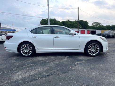 Used 2015 Lexus LS 460 Luxury image 4