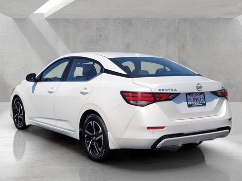 Used 2024 Nissan Sentra SV FWD image 7