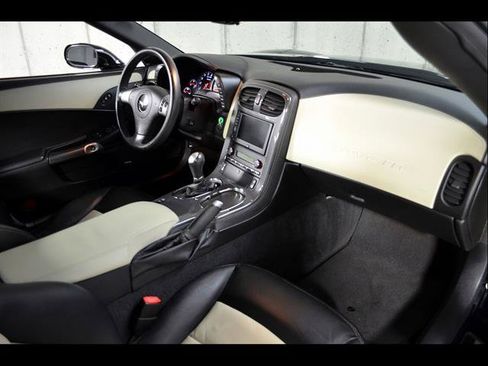 Used 2008 Chevrolet Corvette Z06 w/ Preferred Equipment Group RWD image 20