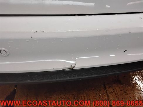 Used 2017 Ford Focus SEL FWD image 18