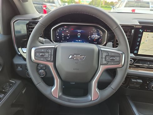 New 2026 Chevrolet Silverado 1500 RST w/ Redline Edition AWD/4WD image 18