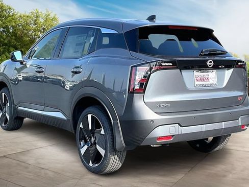 New 2026 Nissan Kicks SR FWD image 3