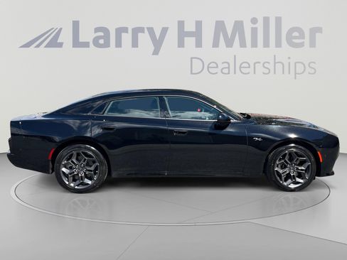 New 2026 Dodge Charger R/T AWD/4WD image 6