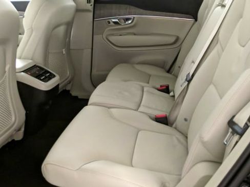 Used 2023 Volvo XC90 B5 Plus w/ Protection Package Premier AWD/4WD image 36