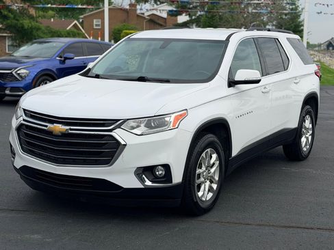 Used 2019 Chevrolet Traverse LT FWD image 1
