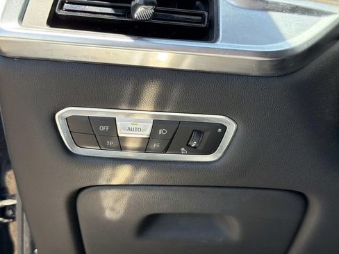 Used 2023 BMW X7 xDrive40i w/ M Sport Package AWD/4WD image 27