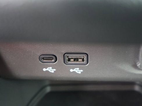 New 2026 Buick Envista Sport Touring FWD image 25