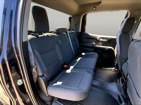 Used 2022 Chevrolet Silverado 1500 Custom Trail Boss AWD/4WD image 19