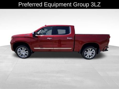 Used 2024 Chevrolet Silverado 1500 High Country AWD/4WD image 4