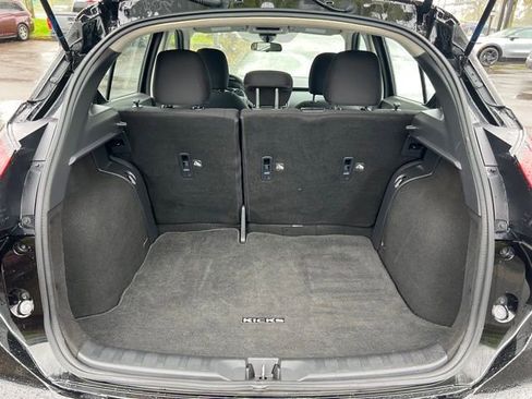 Used 2021 Nissan Kicks S FWD image 9