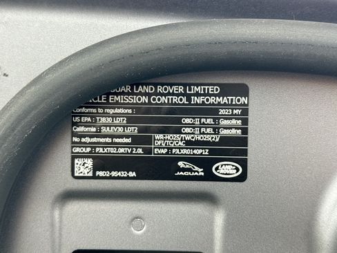 Used 2023 Land Rover Range Rover Evoque R-Dynamic S AWD/4WD image 21
