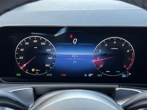 New 2026 Mercedes-Benz GLB 250 4MATIC image 15