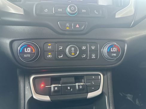 Used 2023 GMC Terrain SLE w/ Driver Convenience Package FWD image 20