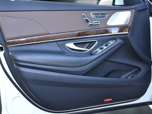 Used 2016 Mercedes-Benz S 550 4MATIC Sedan image 18