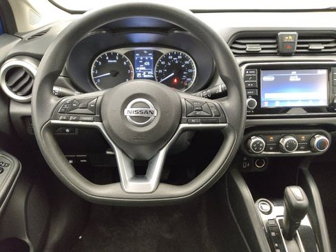 Used 2020 Nissan Versa S FWD image 22