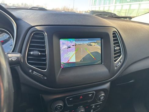 Used 2018 Jeep Compass Latitude w/ Popular Equipment Group image 21