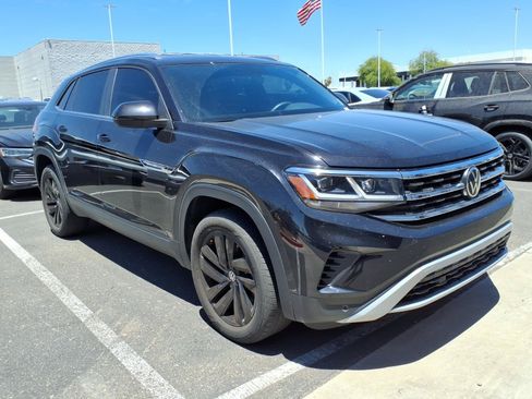 Certified 2023 Volkswagen Atlas Cross Sport SE FWD image 2