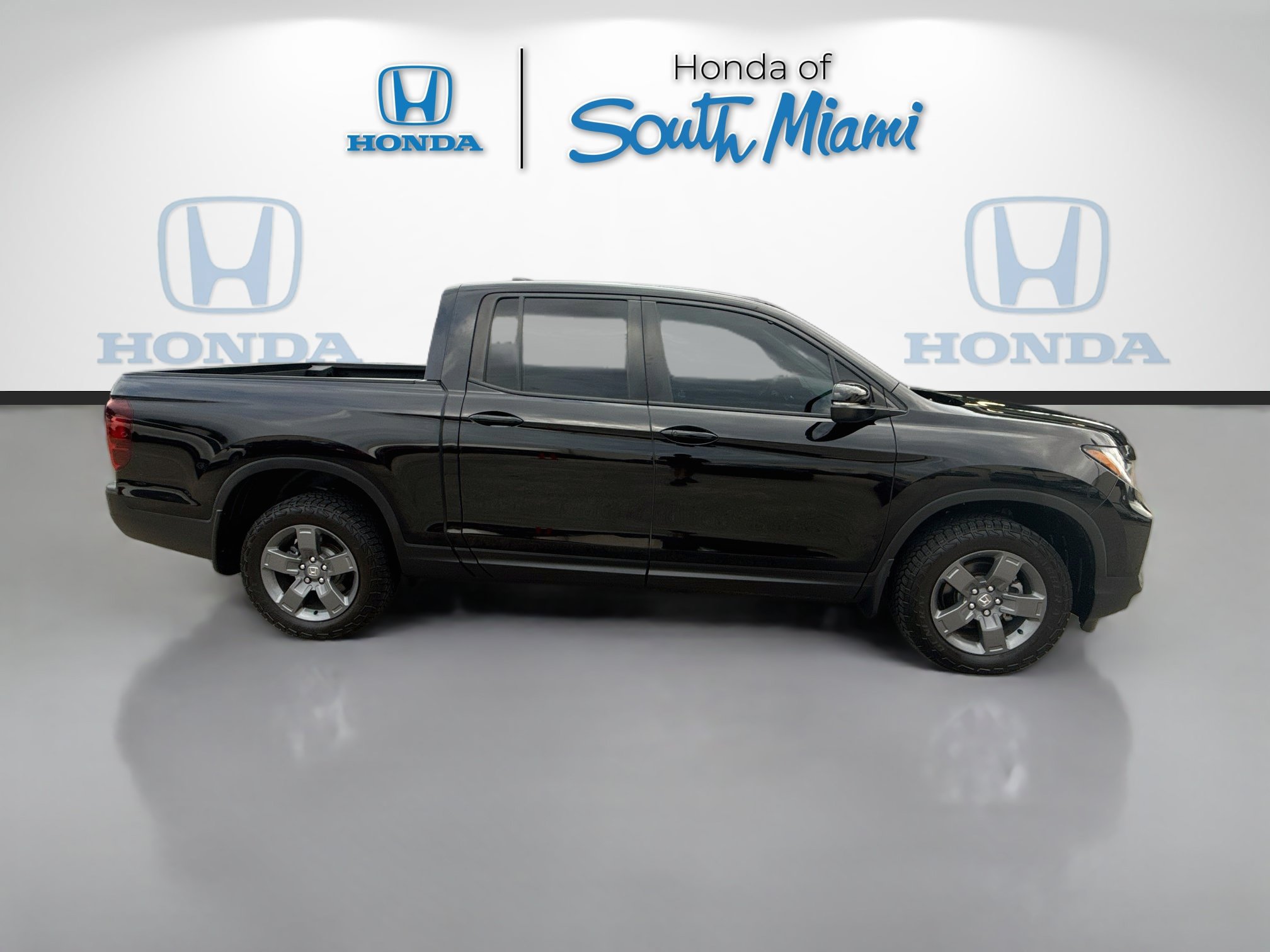 Certified 2025 Honda Ridgeline TrailSport image 8