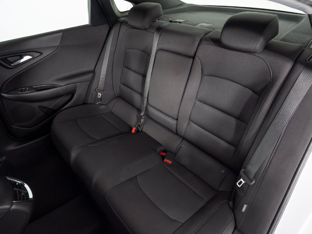 Used 2017 Chevrolet Malibu LT FWD image 36