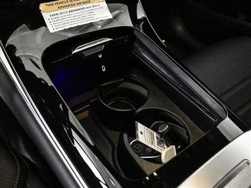 Used 2026 Mercedes-Benz GLC 300 4MATIC image 13