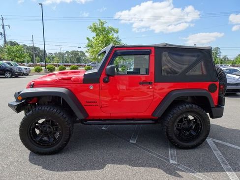 Used 2013 Jeep Wrangler Sport AWD/4WD image 7