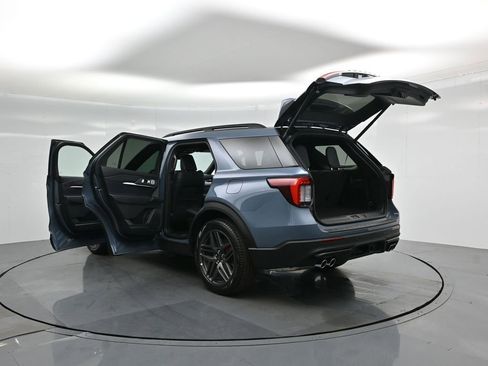 New 2026 Ford Explorer ST w/ Sun And Sound Package image 38