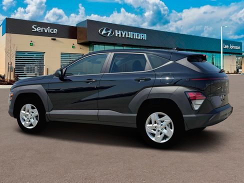 New 2026 Hyundai Kona SE image 4