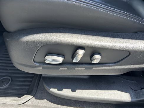 Used 2024 Cadillac XT6 Sport w/ Technology Package image 55