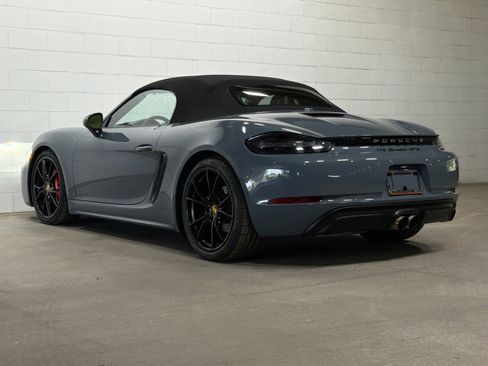 Certified 2018 Porsche 718 Boxster GTS RWD image 3