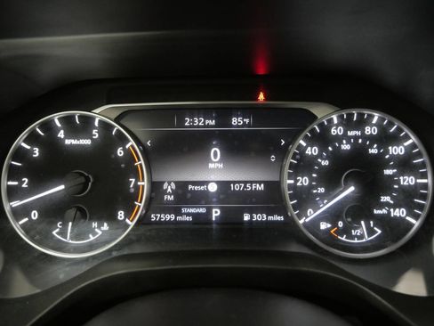 Used 2024 Nissan Rogue S FWD image 15