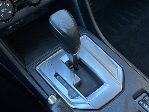 Used 2021 Subaru Impreza 2.0i Premium image 19