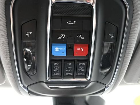 Used 2023 Jeep Grand Cherokee 4WD 4xe image 42
