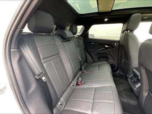 Used 2026 Land Rover Range Rover Evoque S image 32