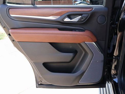 Certified 2024 GMC Yukon Denali Ultimate AWD/4WD image 23