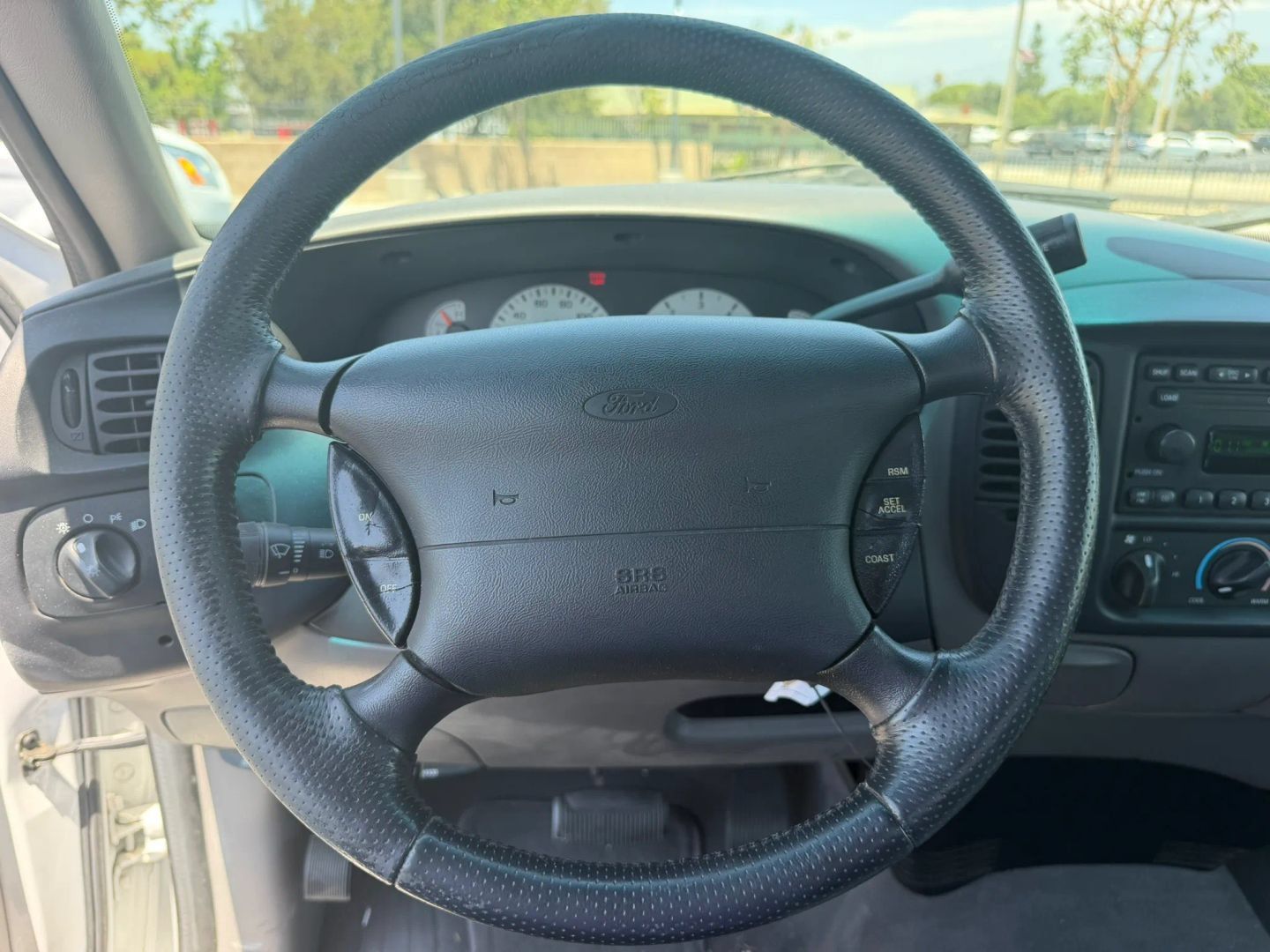 Used 2003 Ford F150 Lightning RWD image 16