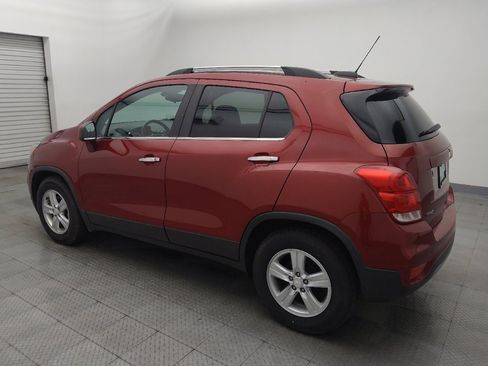 Used 2020 Chevrolet Trax LT w/ LT Convenience Package image 3
