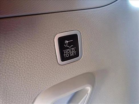 Used 2022 Jeep Wagoneer Series II image 10