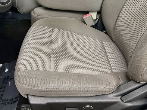 Used 2019 Ford F250 XLT w/ XLT Premium Package AWD/4WD image 19