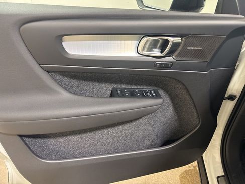 New 2026 Volvo XC40 B5 Ultra w/ Climate Package image 17