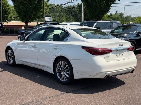 Used 2019 INFINITI Q50 Luxe w/ Essential Package (3.0T Luxe) AWD/4WD image 5