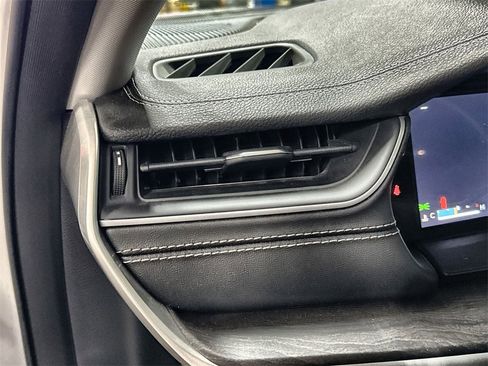 Used 2021 Jeep Grand Cherokee L Limited image 15