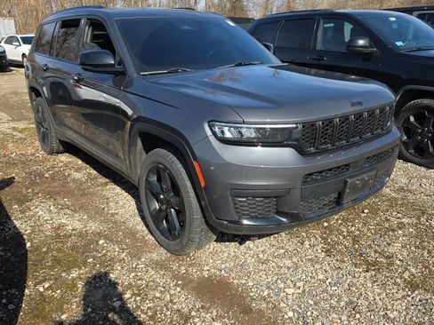 Used 2022 Jeep Grand Cherokee L Altitude image 1