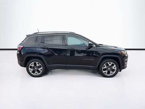 Used 2018 Jeep Compass Limited AWD/4WD image 4