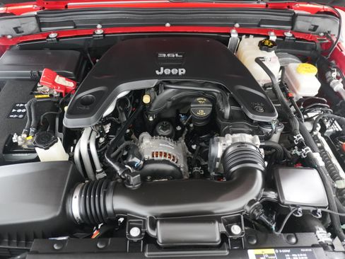 Used 2020 Jeep Wrangler Sport AWD/4WD image 28
