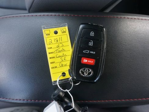 Used 2023 Toyota Corolla SE FWD image 18