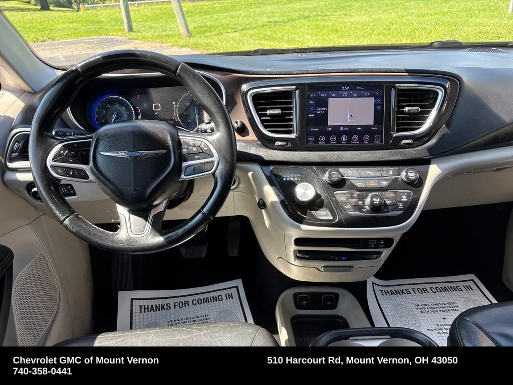 Used 2018 Chrysler Pacifica Touring-L Plus FWD image 16