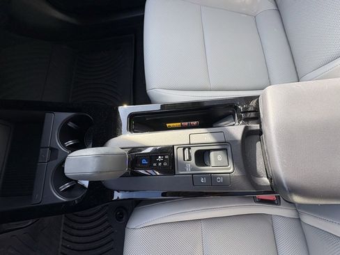 Used 2023 Toyota Prius LE image 20