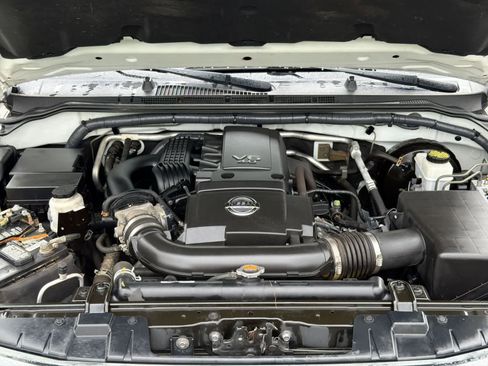 Used 2018 Nissan Frontier SV AWD/4WD image 15