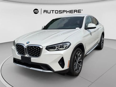 Used 2023 BMW X4 xDrive30i w/ Premium Package AWD/4WD image 3